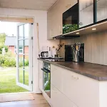Renovated Retreat With Pool - By Traum Holiday home *