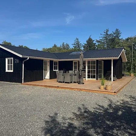 Renovated Retreat With Pool - By Traum Hébergement de vacances *