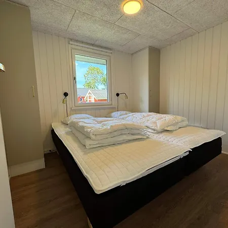 Renovated Retreat With Pool Ferienhaus *
