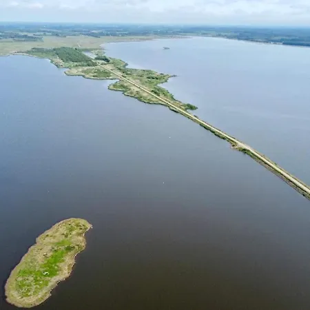 Renovated Retreat With Pool - By Traum