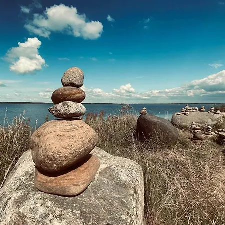 Renovated Retreat With Pool - By Traum *