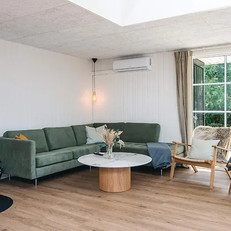 Renovated Retreat With Pool - By Traum Feriehus