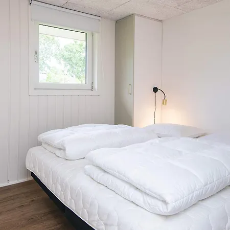 Renovated Retreat With Pool Henne Strand