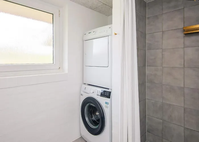 Hébergement de vacances Renovated Retreat With Pool - By Traum