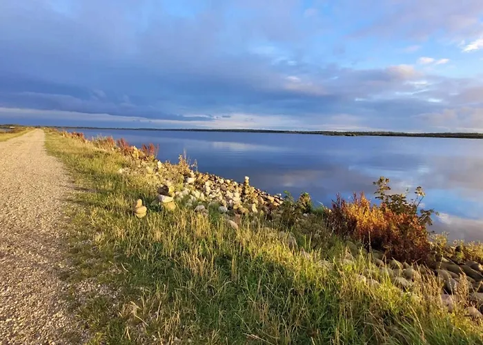 Renovated Retreat With Pool - By Traum