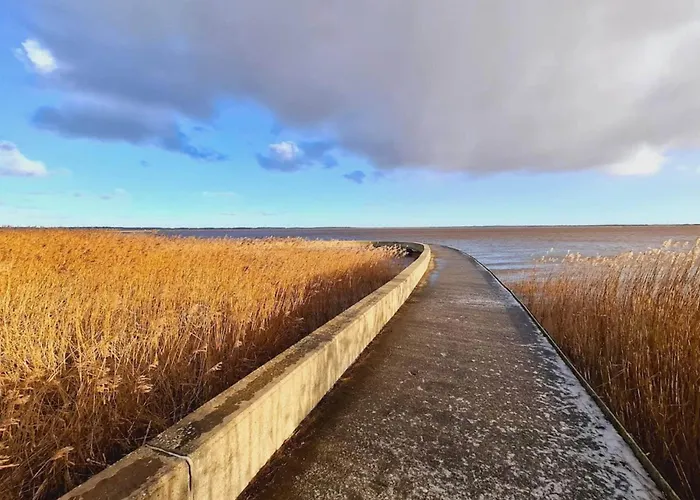 Renovated Retreat With Pool - By Traum Hébergement de vacances *