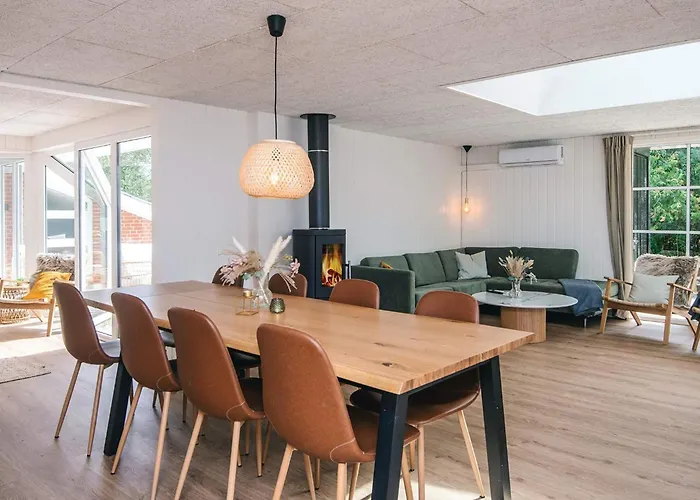 Renovated Retreat With Pool - By Traum *