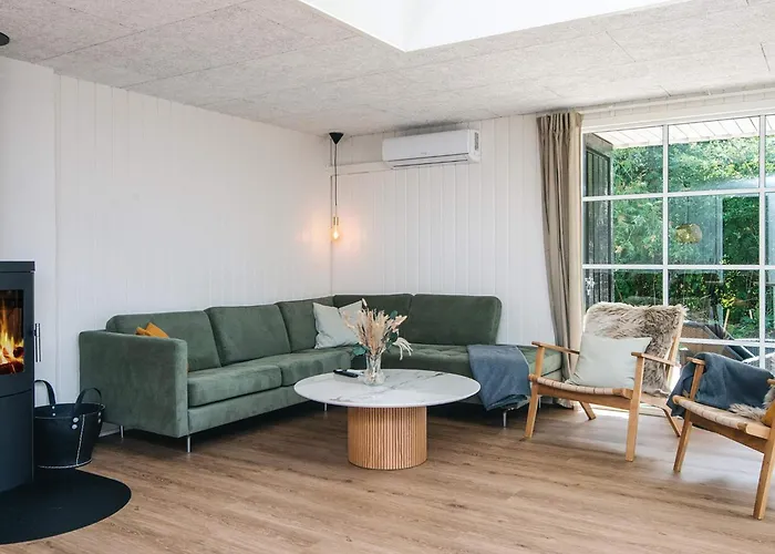 Renovated Retreat With Pool - By Traum Hébergement de vacances