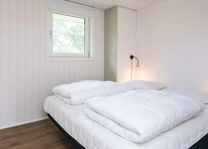 Renovated Retreat With Pool - By Traum Hébergement de vacances *