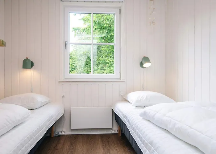 Renovated Retreat With Pool - By Traum Hébergement de vacances *