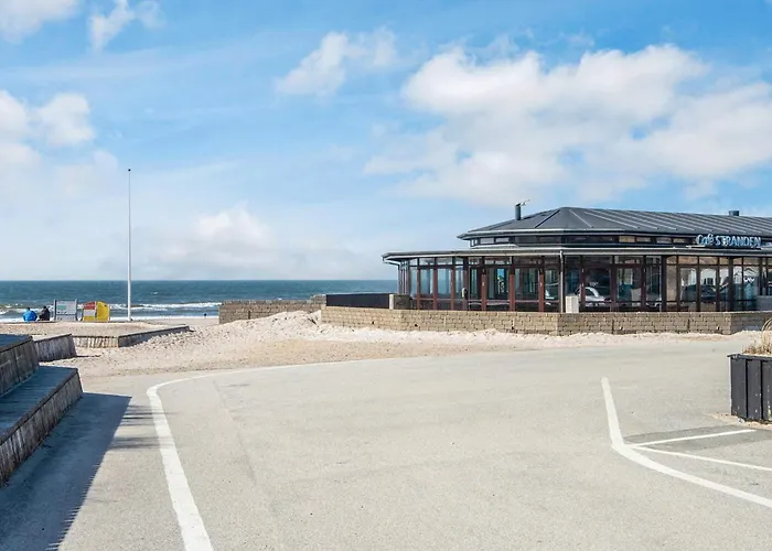 Renovated Retreat With Pool - By Traum Hébergement de vacances *