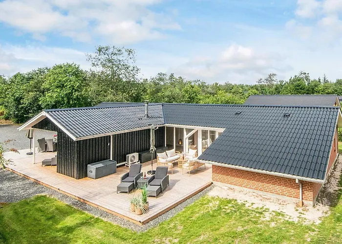 Renovated Retreat With Pool - By Traum Hébergement de vacances